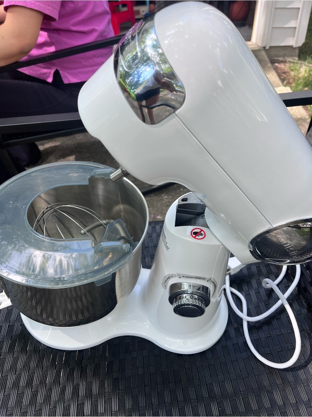 Cuisinart White Tilt-Head Stand Mixer with Stainless Bowl and Splash Guard